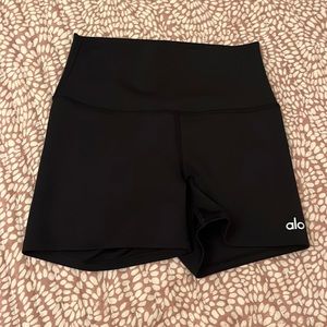 Alo 3” High Waist Airlift Short